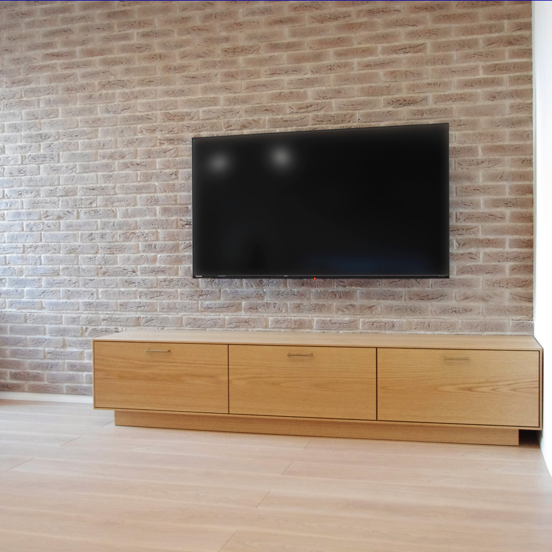 LUFTオリジナルデザインのテレビボード